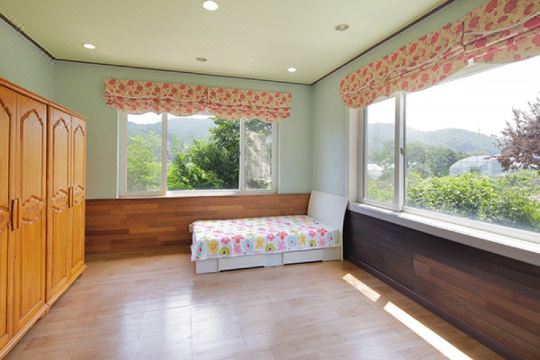 놀토 펜션의 아늑한 전경 이미지