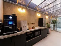 Busan Daeyeondong Hotel Onna Hotels near أوريوكدو سكاي ووك
