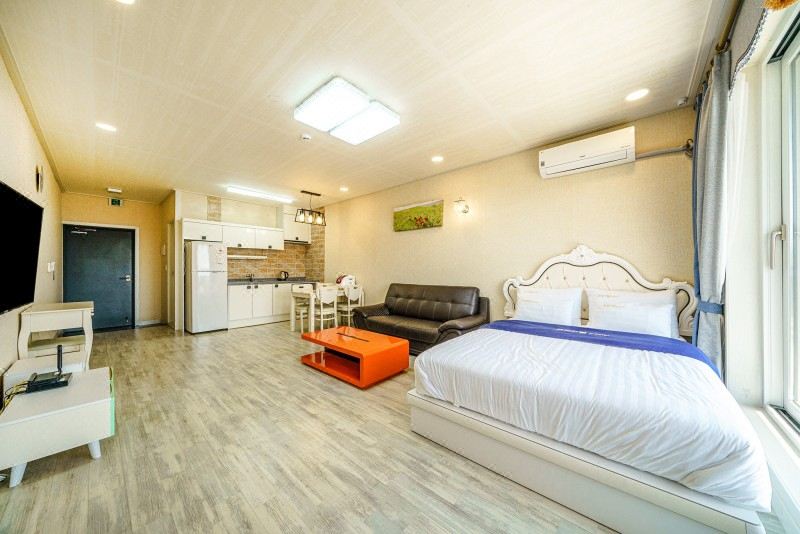 부안 모항크리스탈펜션