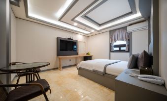 Muan Shill Self Check-in Motel