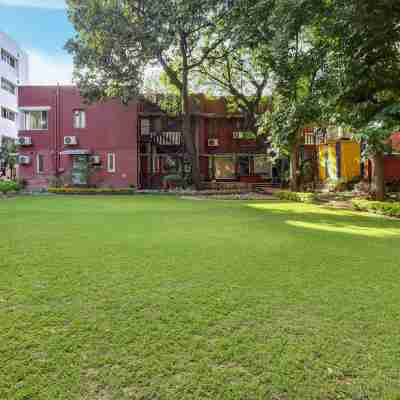 YWCA International Guest House Hotel Exterior