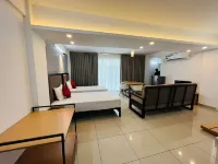The White Orchid Luxury Service Apartments - Condos