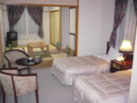 Gokayama Onsen Akaokan Hotel a Nanto