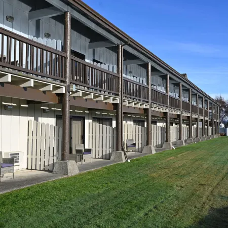 Edgewater Inn and Suites, Ascend Hotel Collection