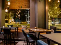 Motel One Wiesbaden Hotels near Biebrich