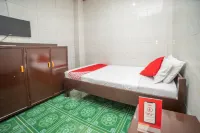 RedDoorz @ Pvc Pension Haus 塔古姆住宿飯店