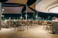 Kapetanios Bay Hotel Protaras - Bares