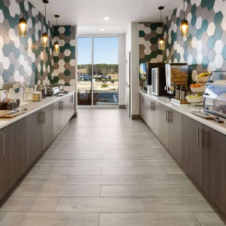 La Quinta Inn & Suites by Wyndham Locust Grove