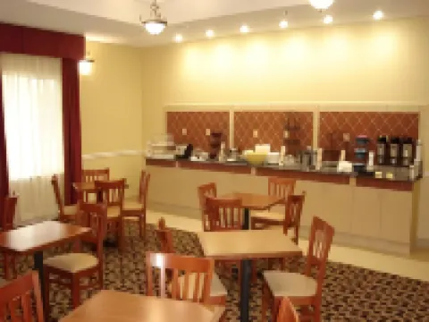 La Quinta Inn & Suites by Wyndham Corsicana