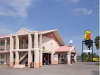 Super 8 by Wyndham la Marque TX/Texas City Area Hotels in La Marque