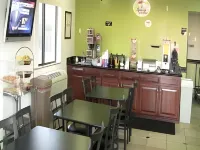 Super 8 by Wyndham Harlingen TX - breakfast