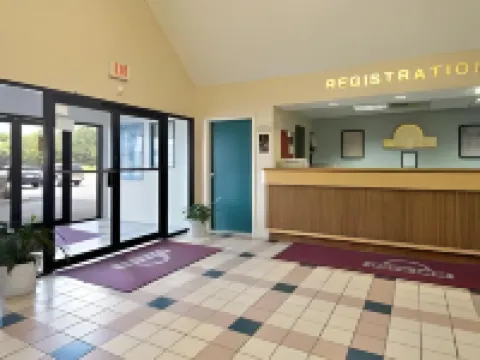 Days Inn by Wyndham Milan Sandusky South Hotels in Milan Township