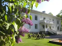 Ölme Prästgård Gästgiveri Hotels near Järnleden