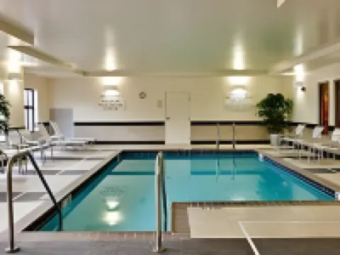 聖母南本德萬楓酒店