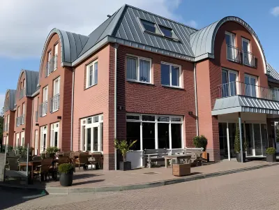 Van der Valk Texel - de Koog Hotel dekat HRTC DOK