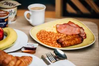 Holiday Inn Express BELFAST CITY by IHG - breakfast