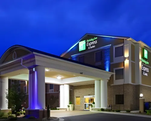 Holiday Inn Express & Suites BELLE VERNON by IHG Hotels in Rostraver