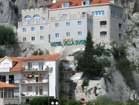 Hotel Villa Dvor