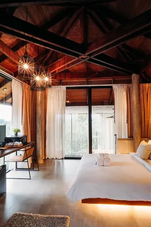 Rabbiz Hill Resort Отели рядом с достопримечательностью «Hin Kong Temple»