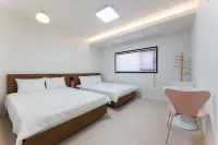 Paju Haevichi Hill Private Pool Villa Hotels in Paju-si
