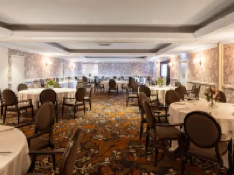 マリン トローン トルーンのホテル