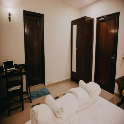 Horn Ok Please Hostel Jaipur