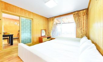 Gapyeong Yongchu Sarang Pension