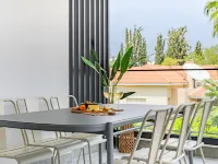Sanders Evolution 2 - Cozy 2-Bdr Apt with Balcony