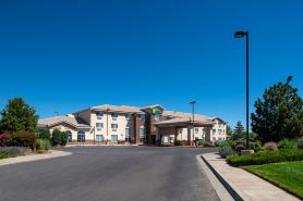 Holiday Inn Express & Suites FARMINGTON (BLOOMFIELD) by IHG