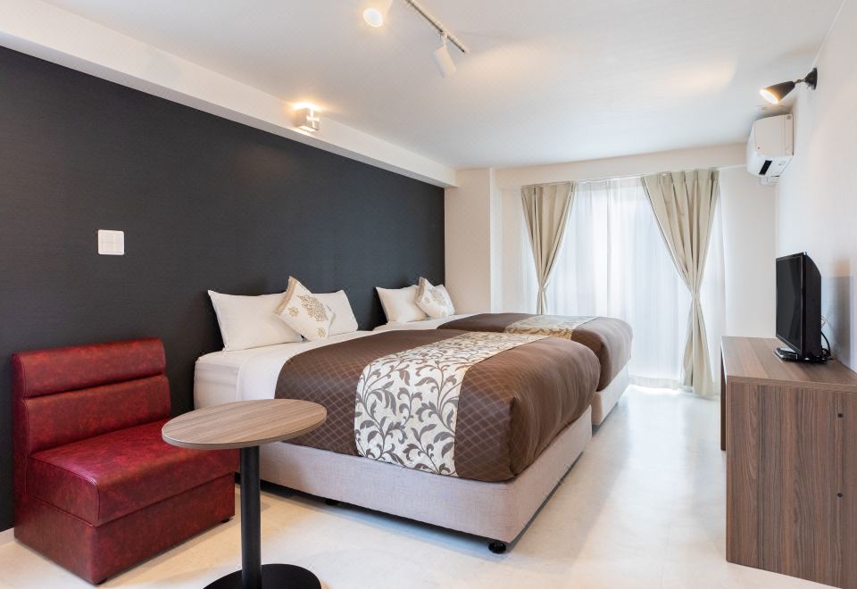 Mr.Kinjo Golden Cats