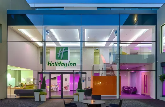 錫廷伯恩假日酒店