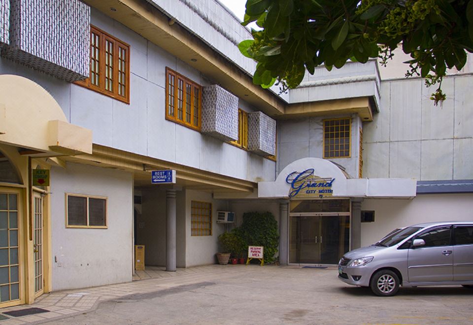 그랜드 시티 호텔 인코퍼레이티드의 바/라운지 모습