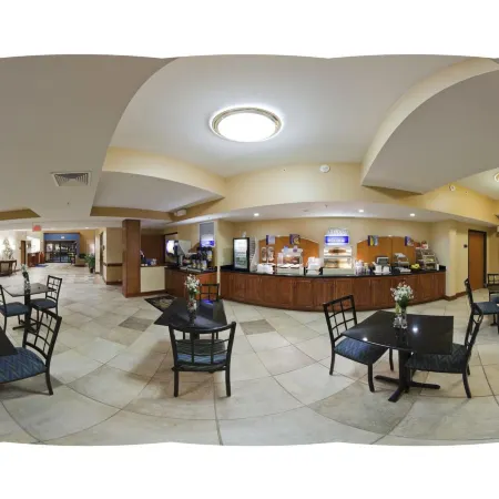 Holiday Inn Express & Suites SUFFOLK by IHG