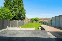 Family/Contractors 3 Bed House/Parking/Sleeps 7 Hotels in 