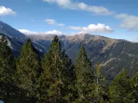 Malathro Olympus Guest House - Mountain view