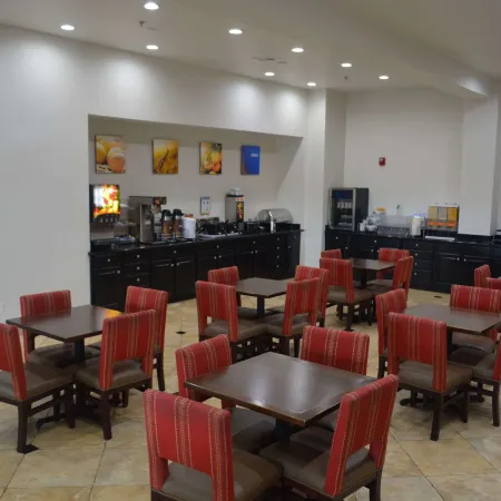 Comfort Suites Yukon - SW Oklahoma City