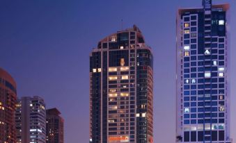Mövenpick Jumeirah Lakes Towers