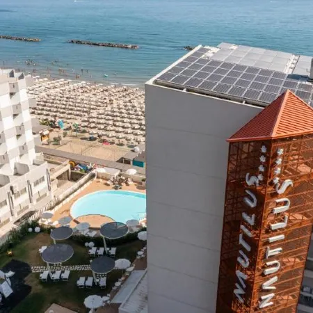 Nautilus Family Hotel
