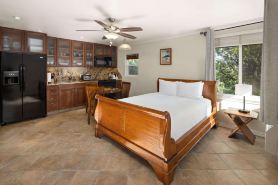 Days Inn by Wyndham Maui Oceanfront