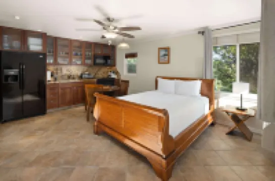 Days Inn by Wyndham Maui Oceanfront