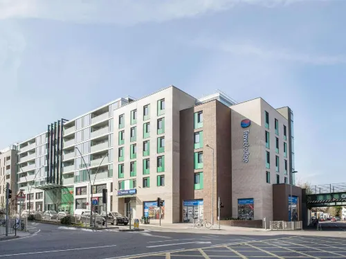 Four Points Flex by Sheraton Cardiff Hotels in Castle