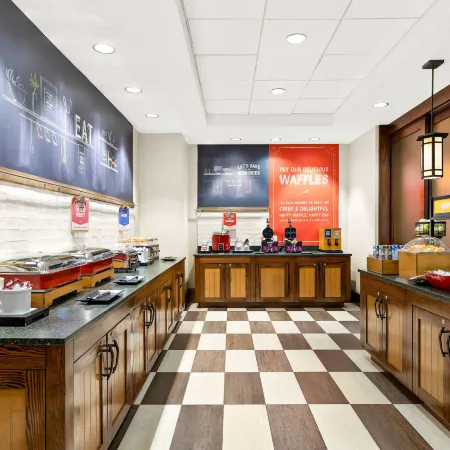Hampton Inn & Suites Lake Placid