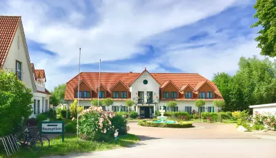 Schwedenhaus in der Hotelanlage Tarnewitzer Hof Hôtels à : Ostseebad Boltenhagen