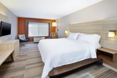 Holiday Inn Express & Suites Athens Hotels in Athens