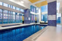 Courtyard by Marriott Montreal Downtown - Pools