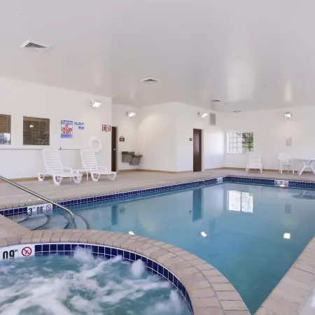 Microtel Inn & Suites by Wyndham Sidney