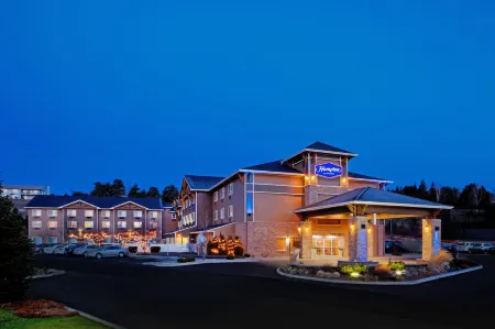 Hampton Inn Pullman Отели рядом с достопримечательностью «Palouse Discovery Science Center»
