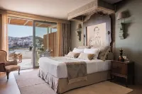 Kythnos Bay Hotel Отели рядом с достопримечательностью «Paralia Agios Stefanos»