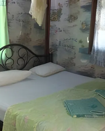 ห้องสแตนดาร์ด เตียงใหญ่ พร้อมพัดลม