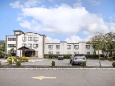 Comfort Inn Edgewater on Hudson River Hotels in Edgewater